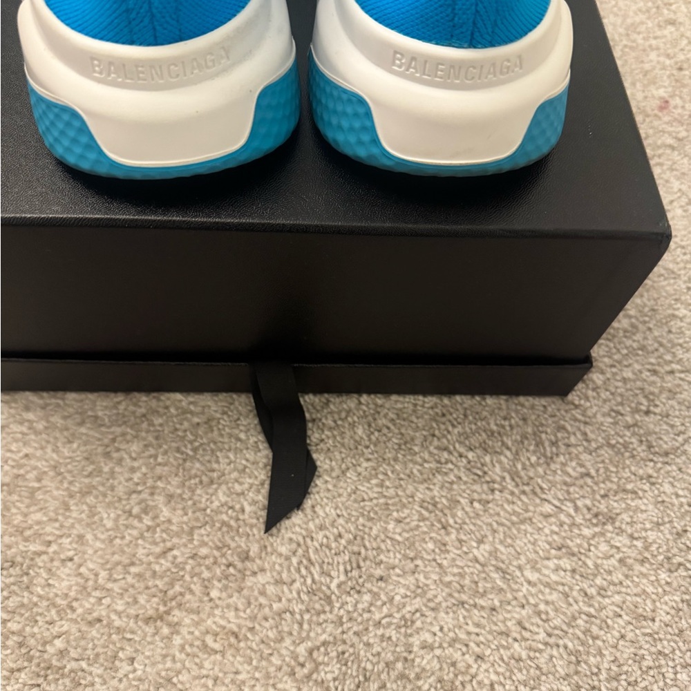 Balenciaga 2.0 Sneaker - Picture 3 of 4